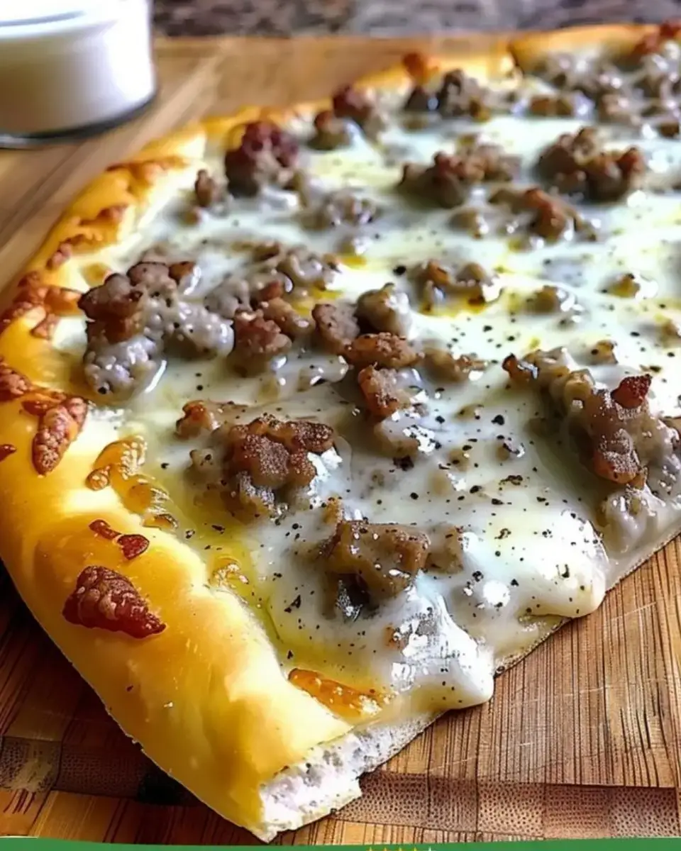 Sausage Gravy Breakfast Pizza