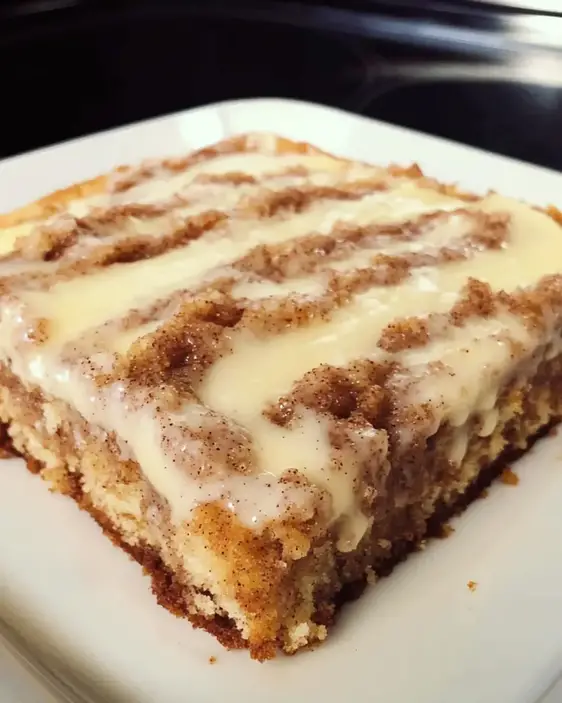 Big Mama's Cinnamon Roll Cake